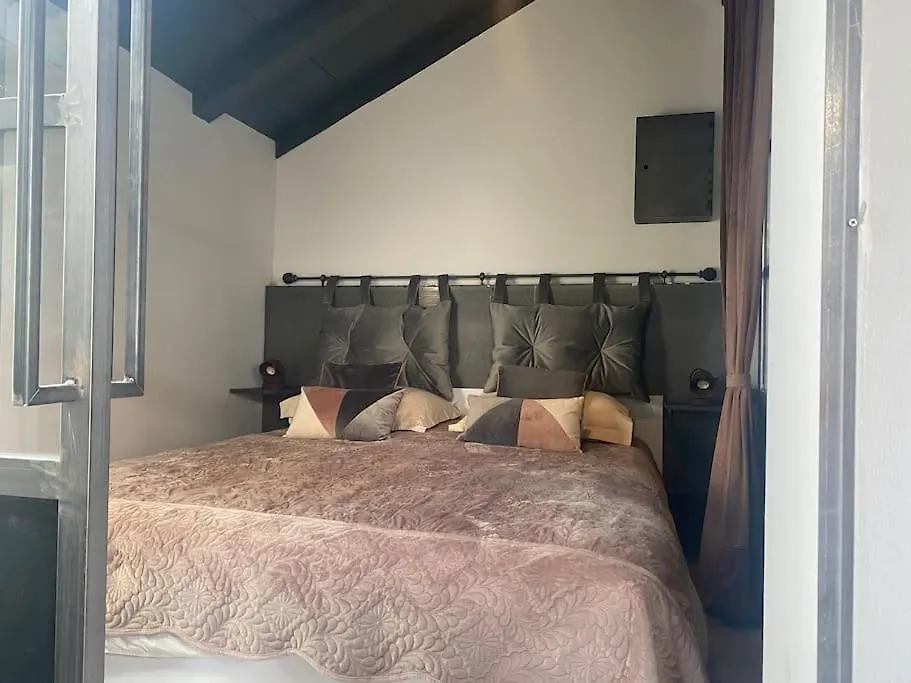 Industrial Cozy Loft Apartman Milánó